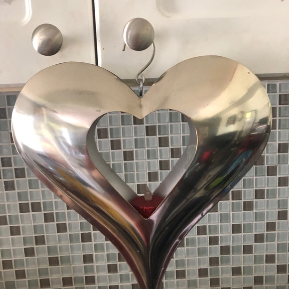 Silver heart battery candle holder - Picture 3 of 3